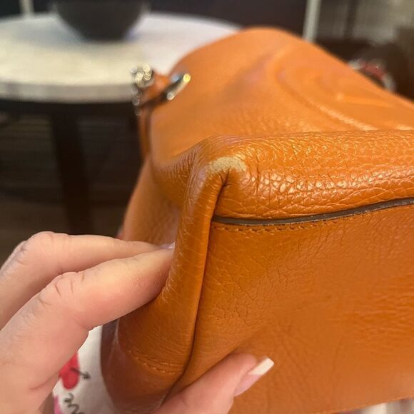 Authentic Pumpkin orange Gucci soho purse - Picture 6 of 15